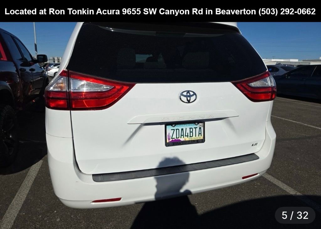 Used 2018 Toyota Sienna LE image 4