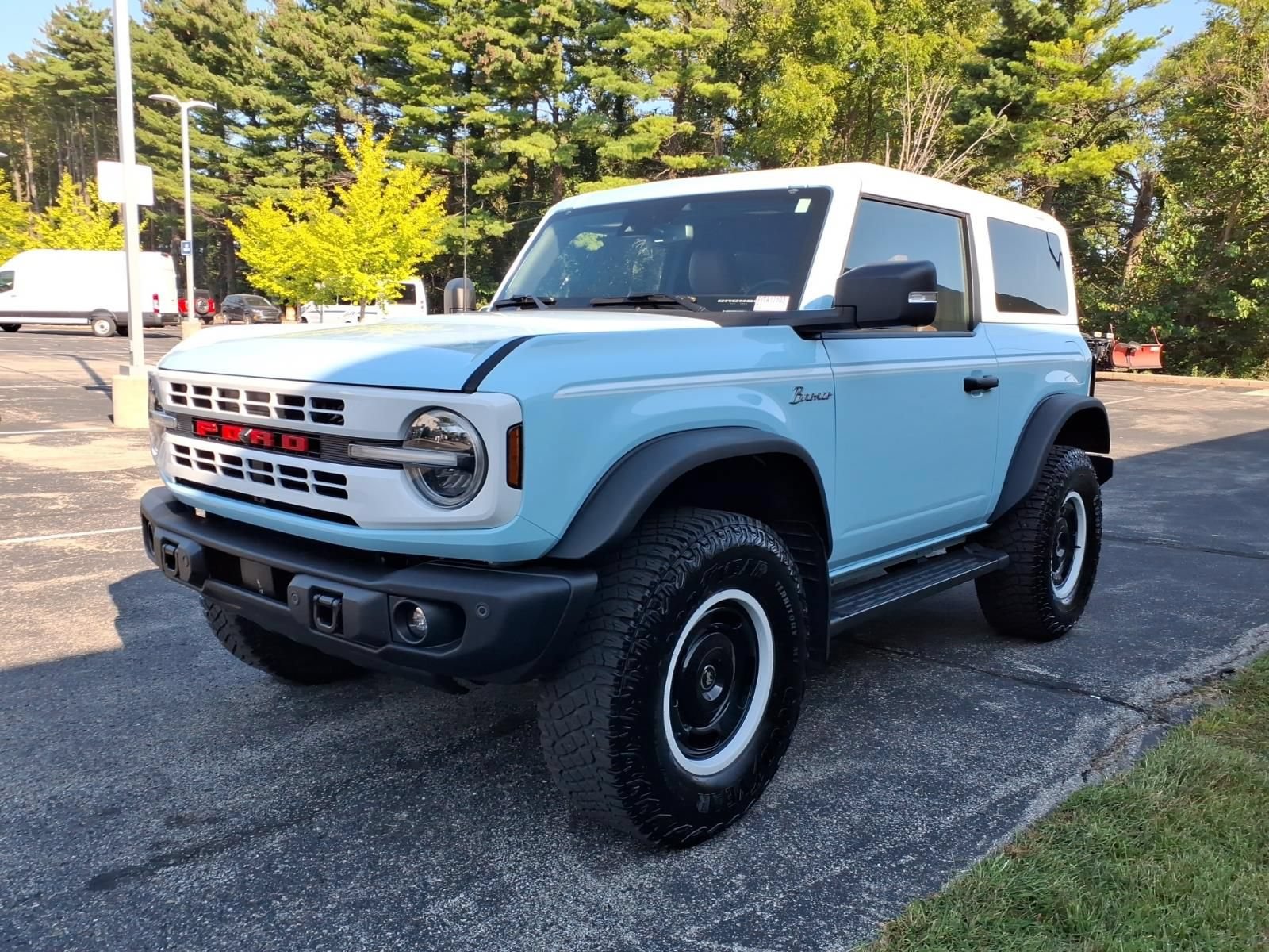 Used 2024 Ford Bronco Heritage Edition AWD/4WD image 4