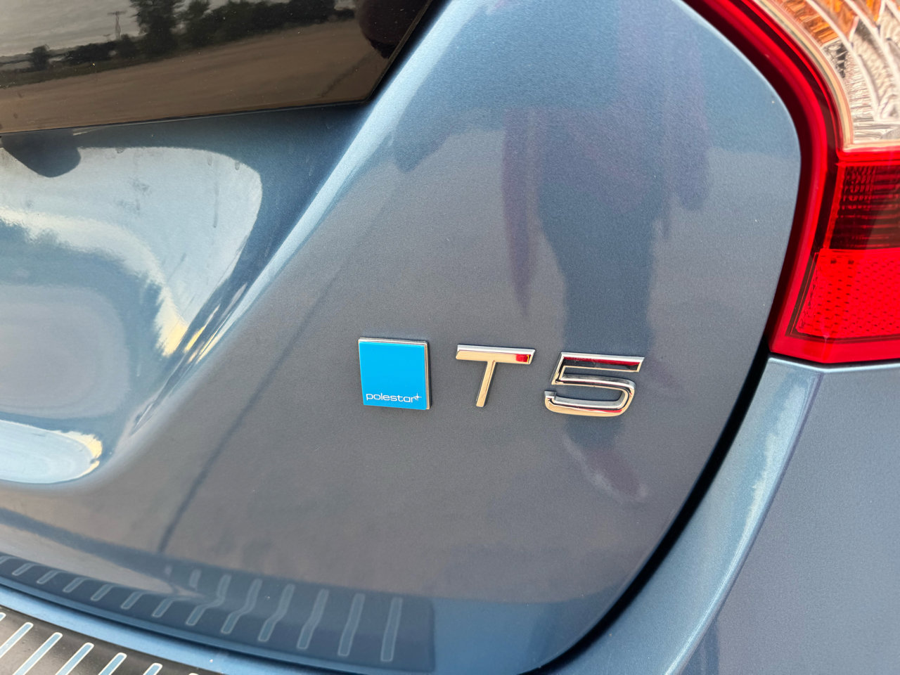 Used 2015 Volvo V60 T5 Platinum image 10