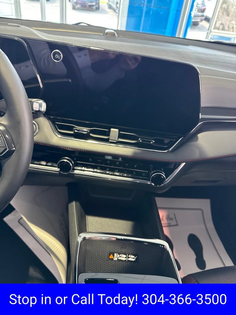 New 2026 Chevrolet Equinox RS w/ Safety and Technology Package AWD/4WD image 8