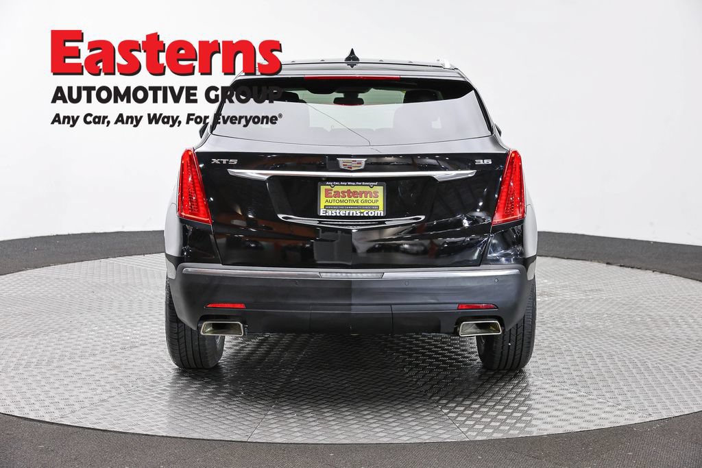 Used 2018 Cadillac XT5 Luxury w/ Driver Awareness Package AWD/4WD image 6