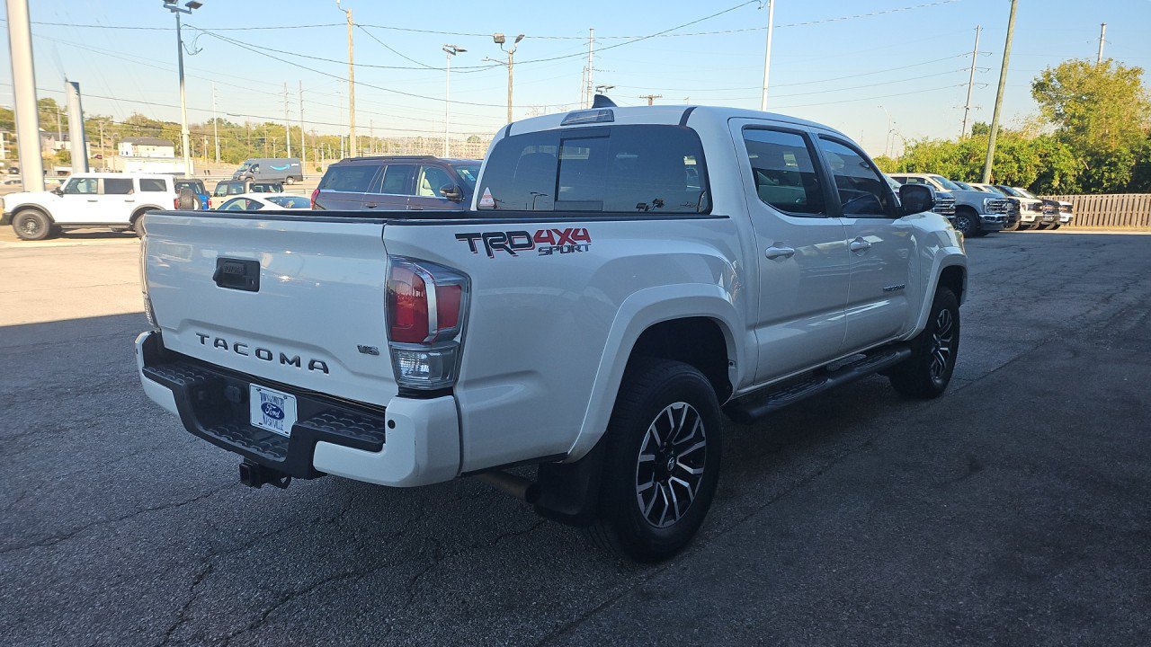 Used 2020 Toyota Tacoma TRD Sport w/ Technology Package AWD/4WD image 5