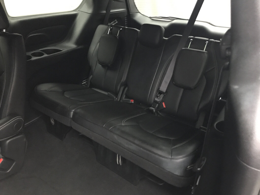 Used 2026 Chrysler Pacifica Select FWD image 18