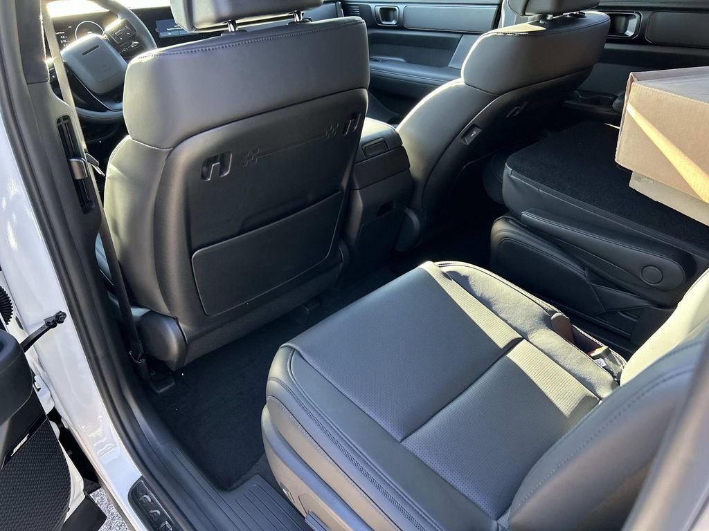 New 2026 Hyundai Santa Fe Calligraphy AWD/4WD image 19