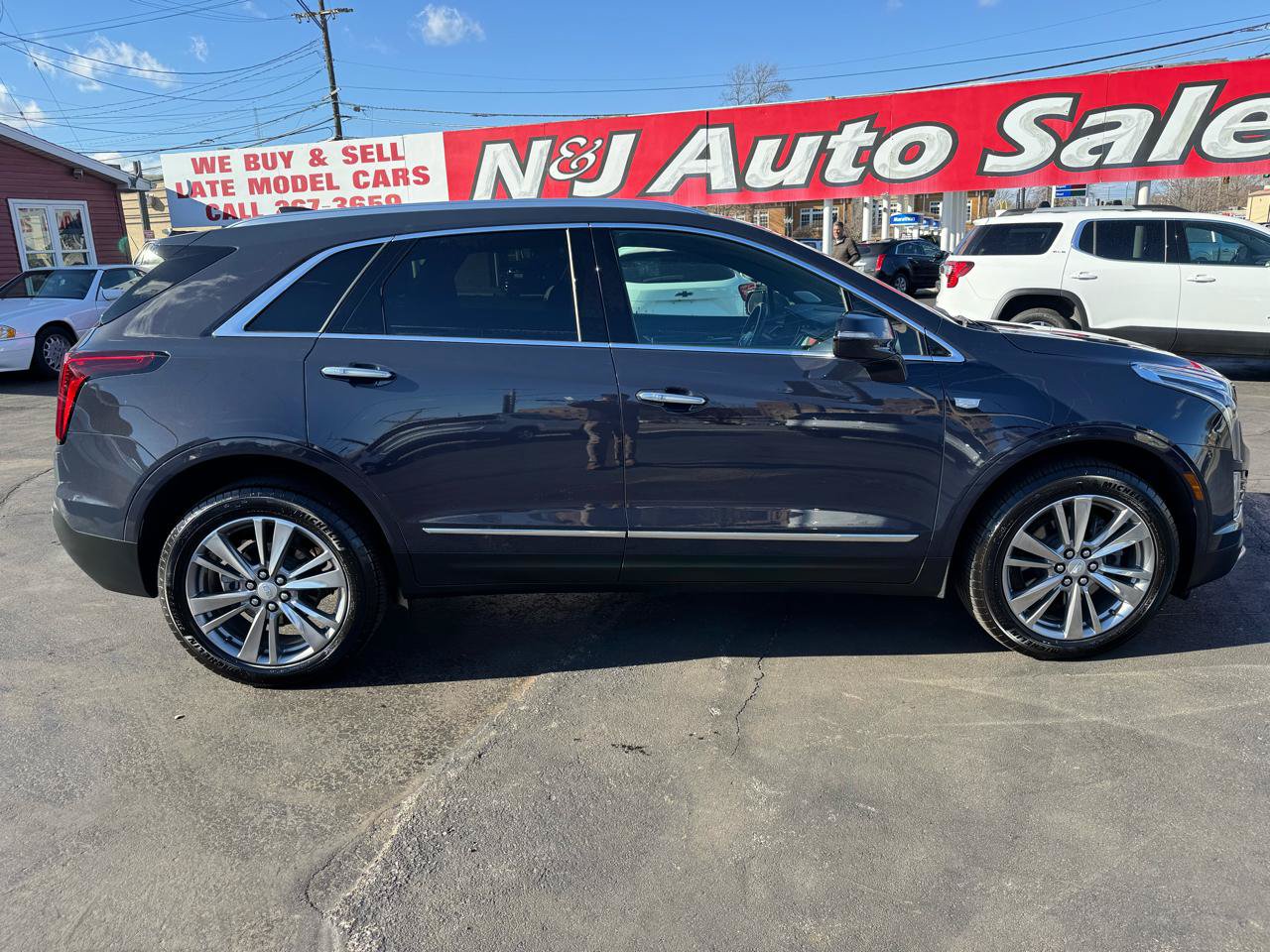 Used 2024 Cadillac XT5 Premium Luxury AWD/4WD image 4
