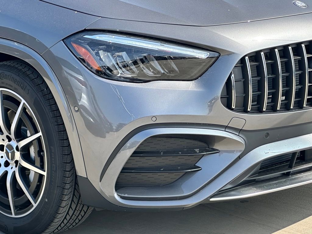 New 2025 Mercedes-Benz GLA 35 AMG 4MATIC image 3