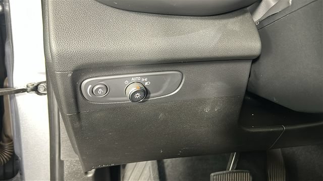 Used 2021 Buick Envision Essence AWD/4WD image 19