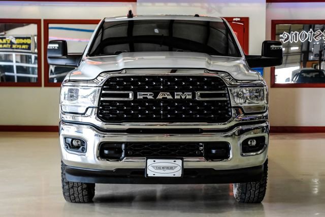 Used 2024 RAM 2500 Big Horn w/ Off Road Package AWD/4WD image 9