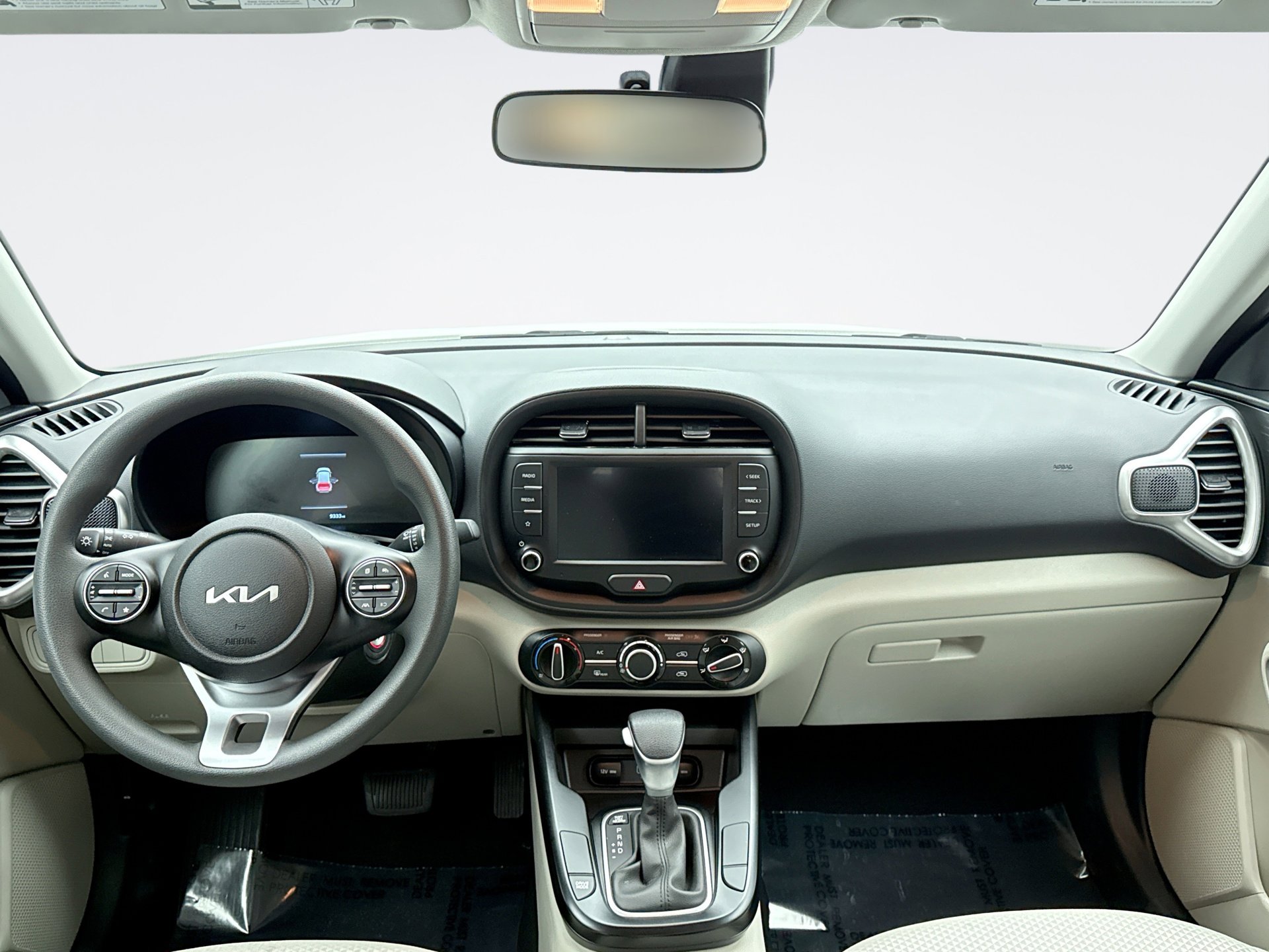 Used 2025 Kia Soul LX w/ LX Technology Package image 14