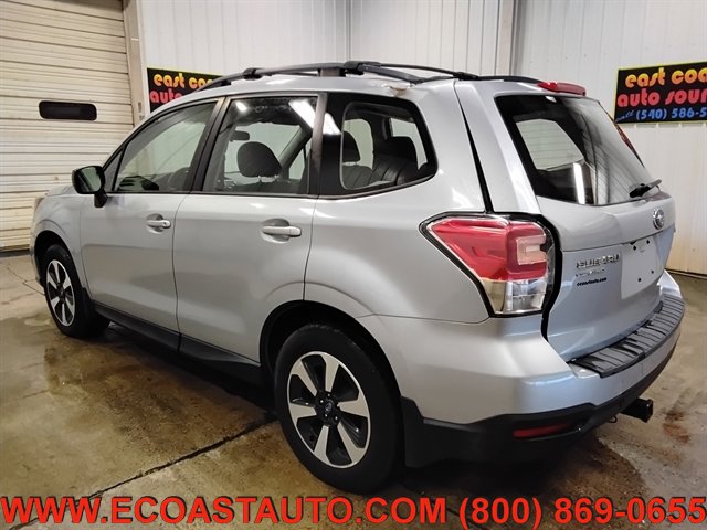 Used 2017 Subaru Forester 2.5i w/ Alloy Wheel Package image 6