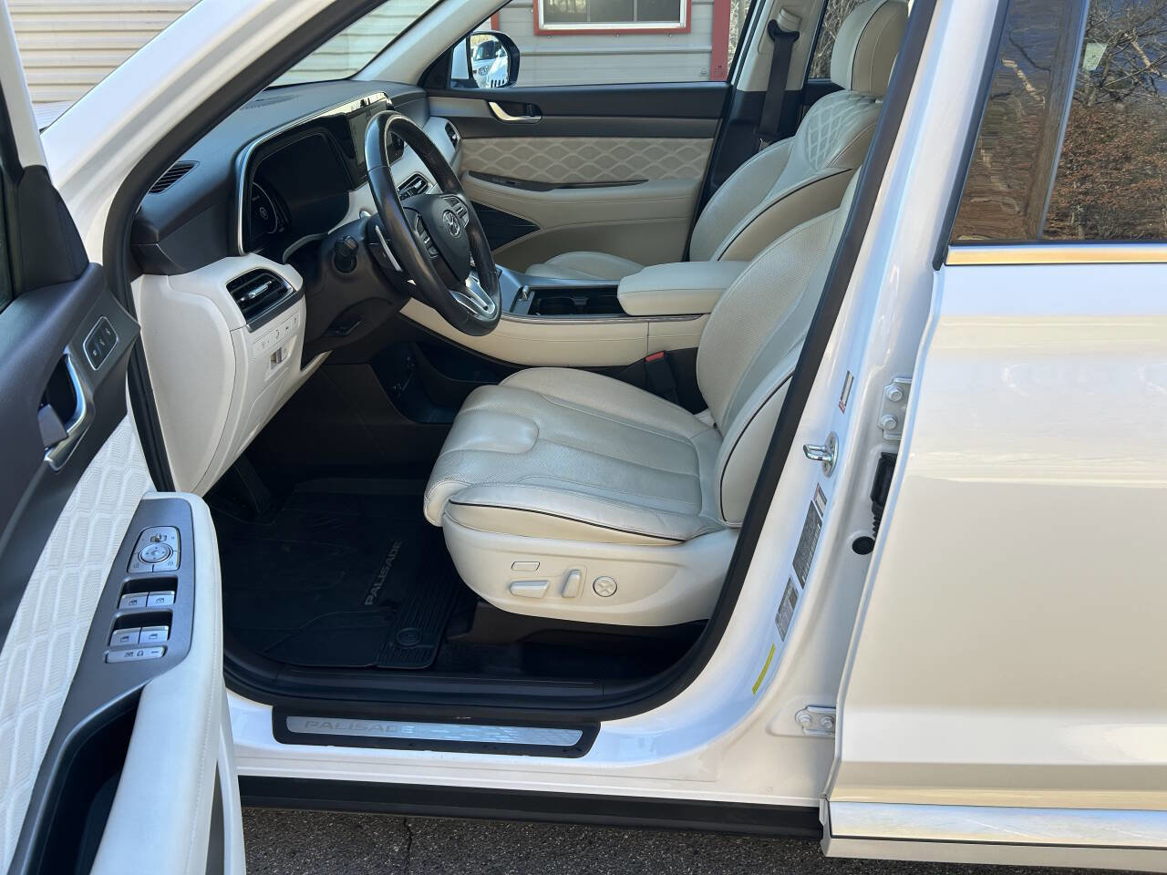 Used 2021 Hyundai Palisade Calligraphy image 28
