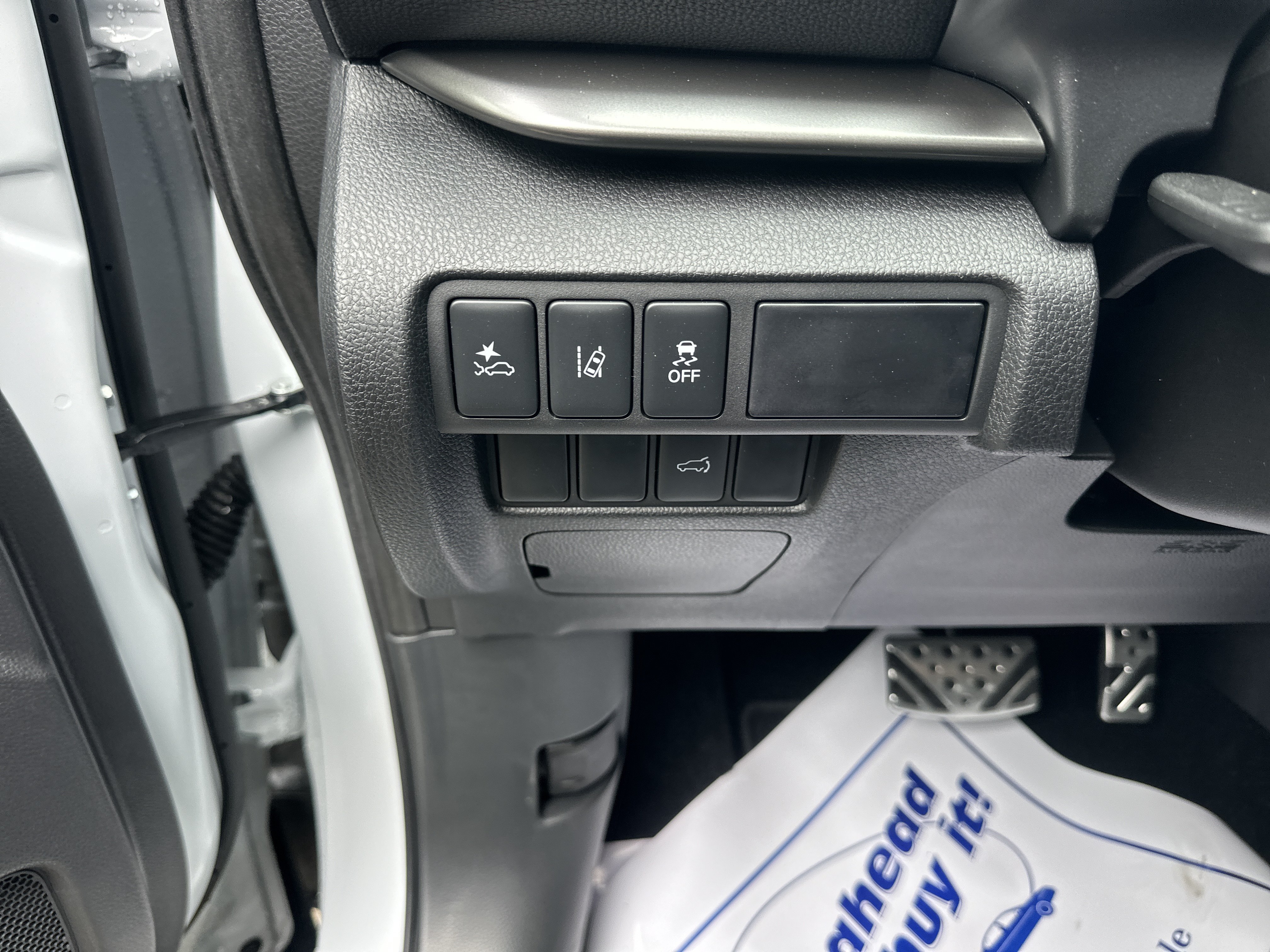 New 2026 Mitsubishi Eclipse Cross AWD image 10