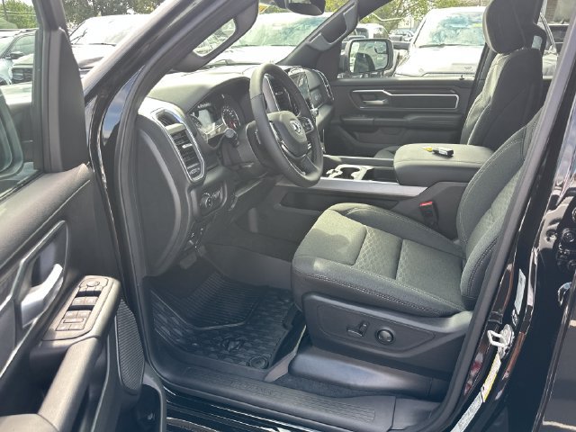 New 2027 RAM 1500 4x4 Crew Cab image 9