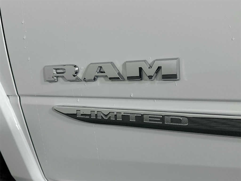 New 2026 RAM 2500 Limited w/ Towing Technology Group image 21
