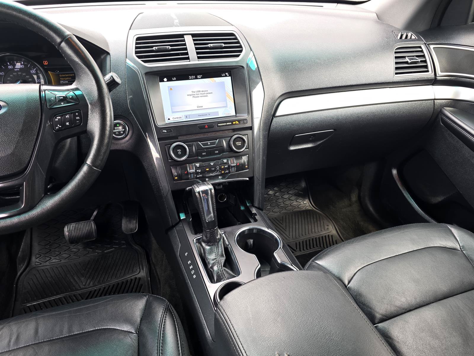 Used 2017 Ford Explorer XLT w/ Equipment Group 202A FWD image 10