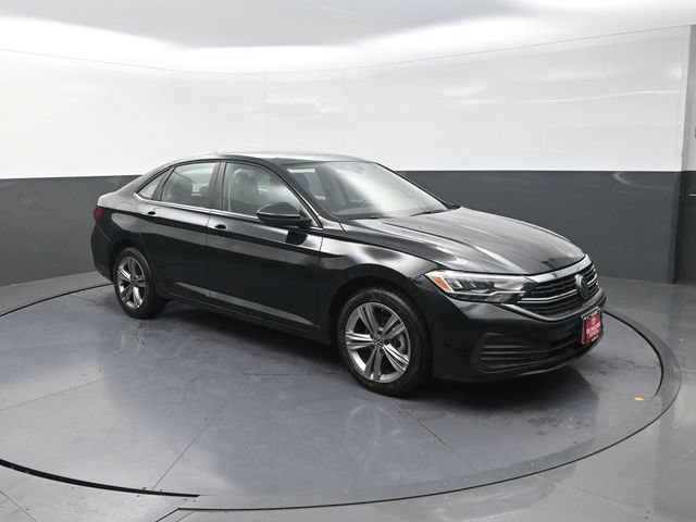 Used 2024 Volkswagen Jetta SE FWD image 10