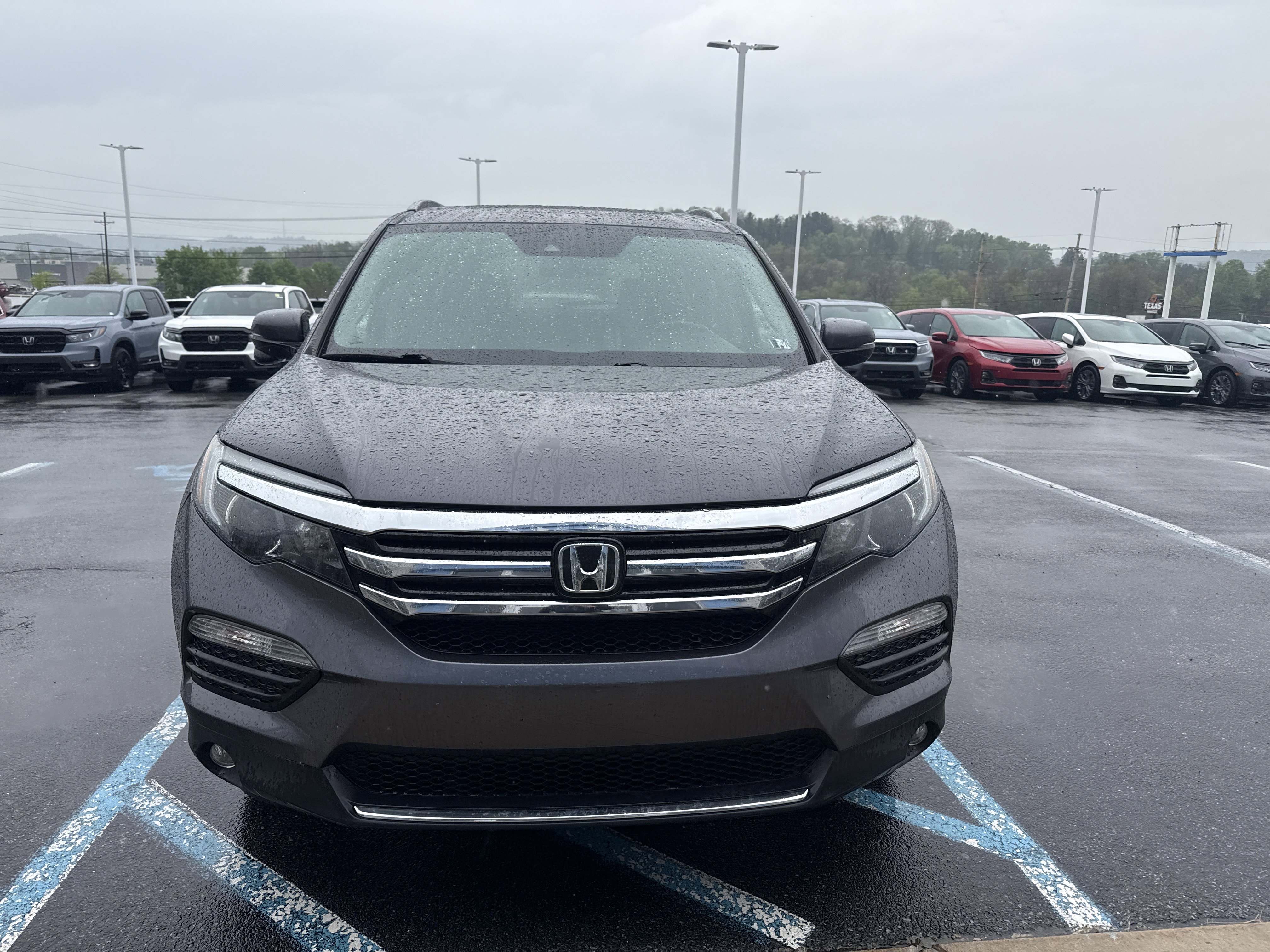 Used 2017 Honda Pilot Touring image 8