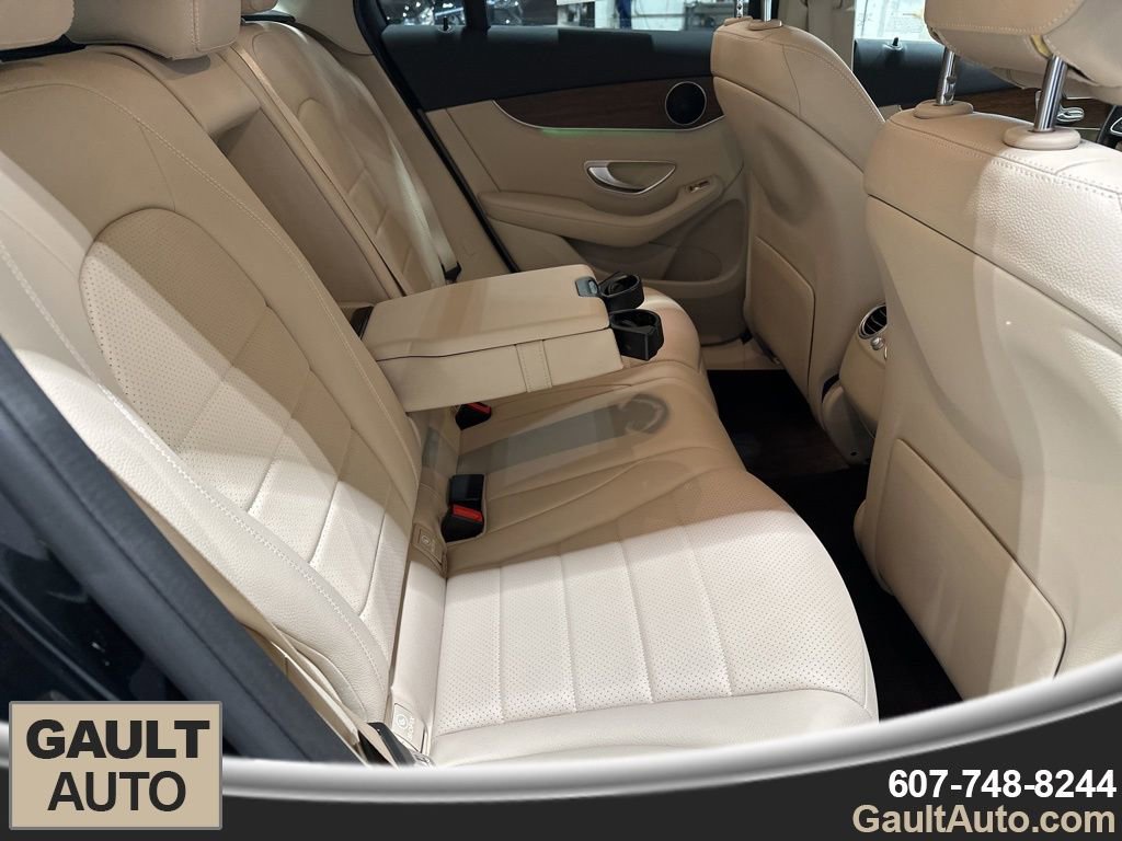 Used 2022 Mercedes-Benz GLC 300 4MATIC image 20