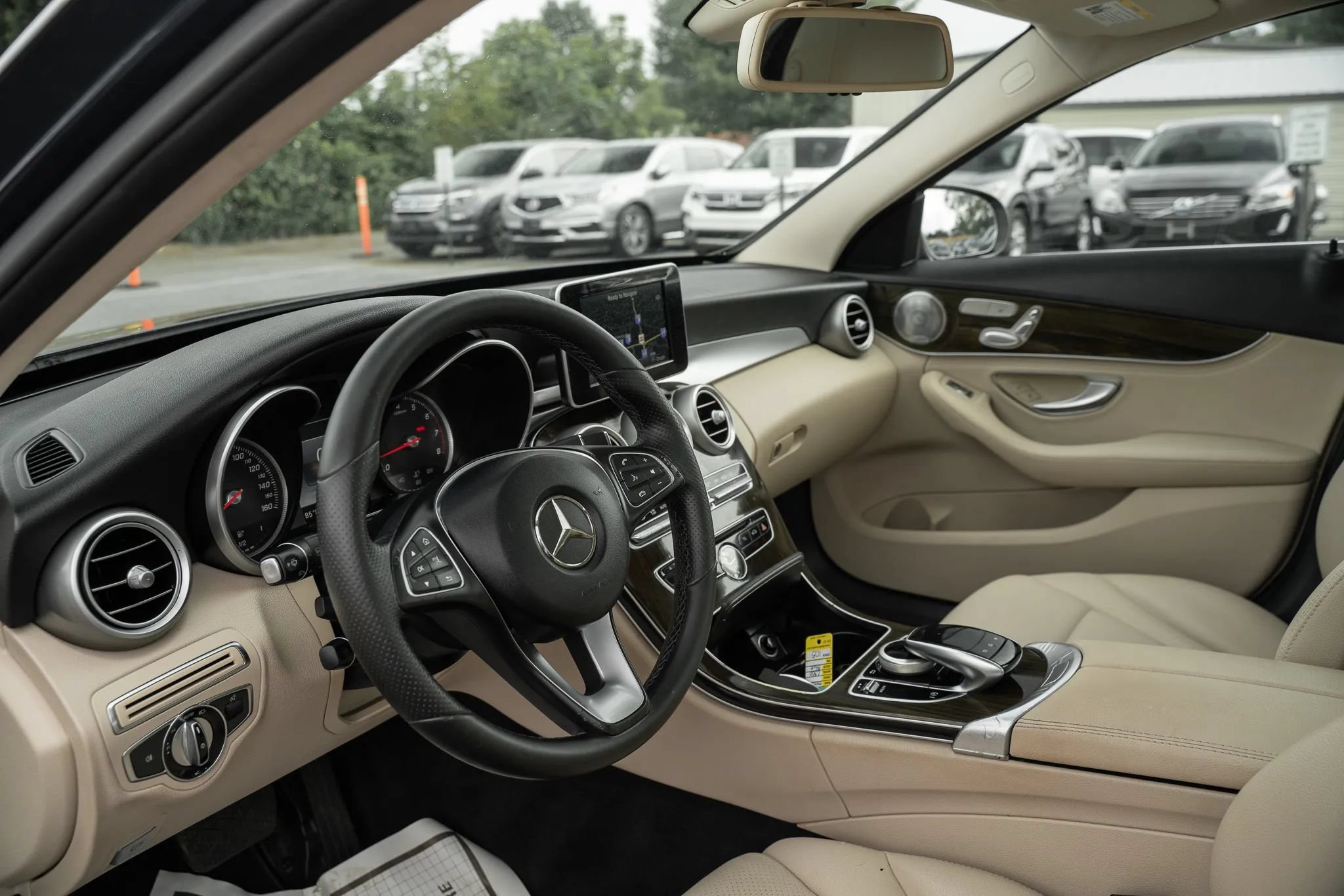 Used 2015 Mercedes-Benz C 300 4MATIC Sedan image 6