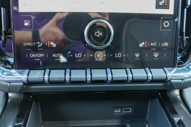 New 2026 GMC Yukon XL Elevation image 21