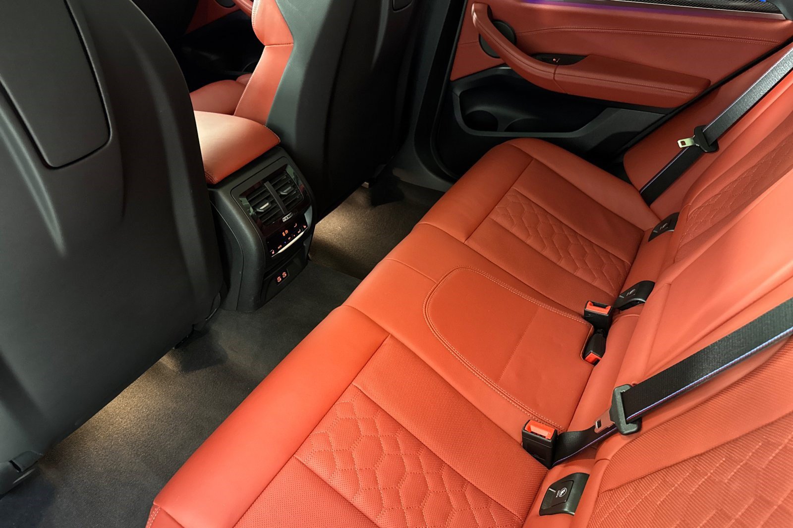 Used 2024 BMW X4 M w/ Competition Package AWD/4WD image 28