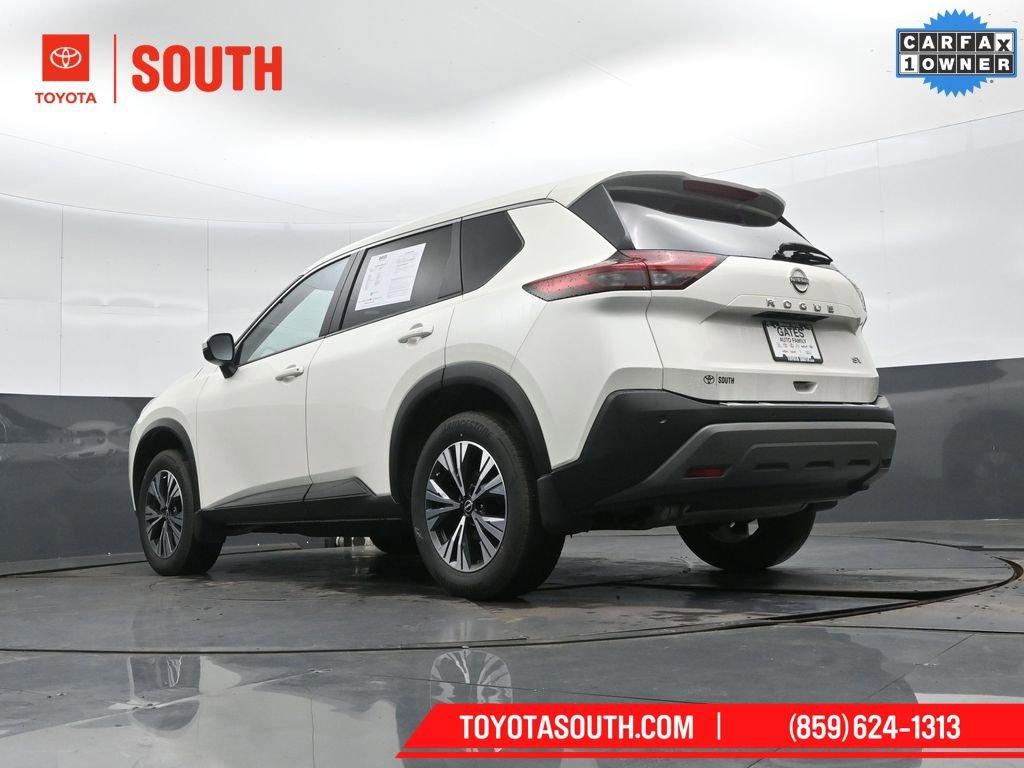 Used 2023 Nissan Rogue SV image 38