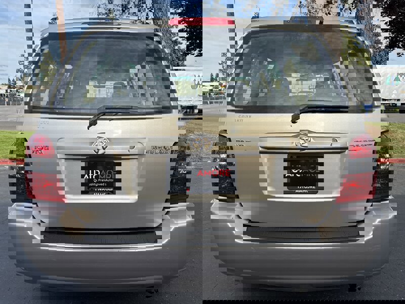 Used 2005 Toyota Highlander 2WD image 11