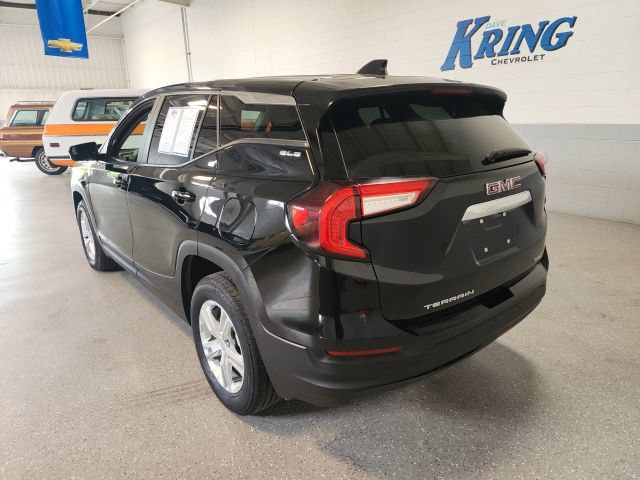 Used 2024 GMC Terrain SLE AWD/4WD image 2