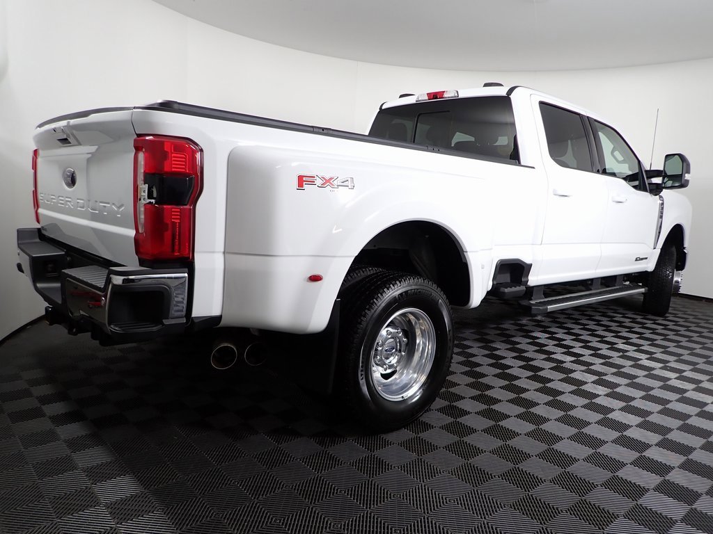 Used 2024 Ford F350 Lariat w/ FX4 Off-Road Package image 17