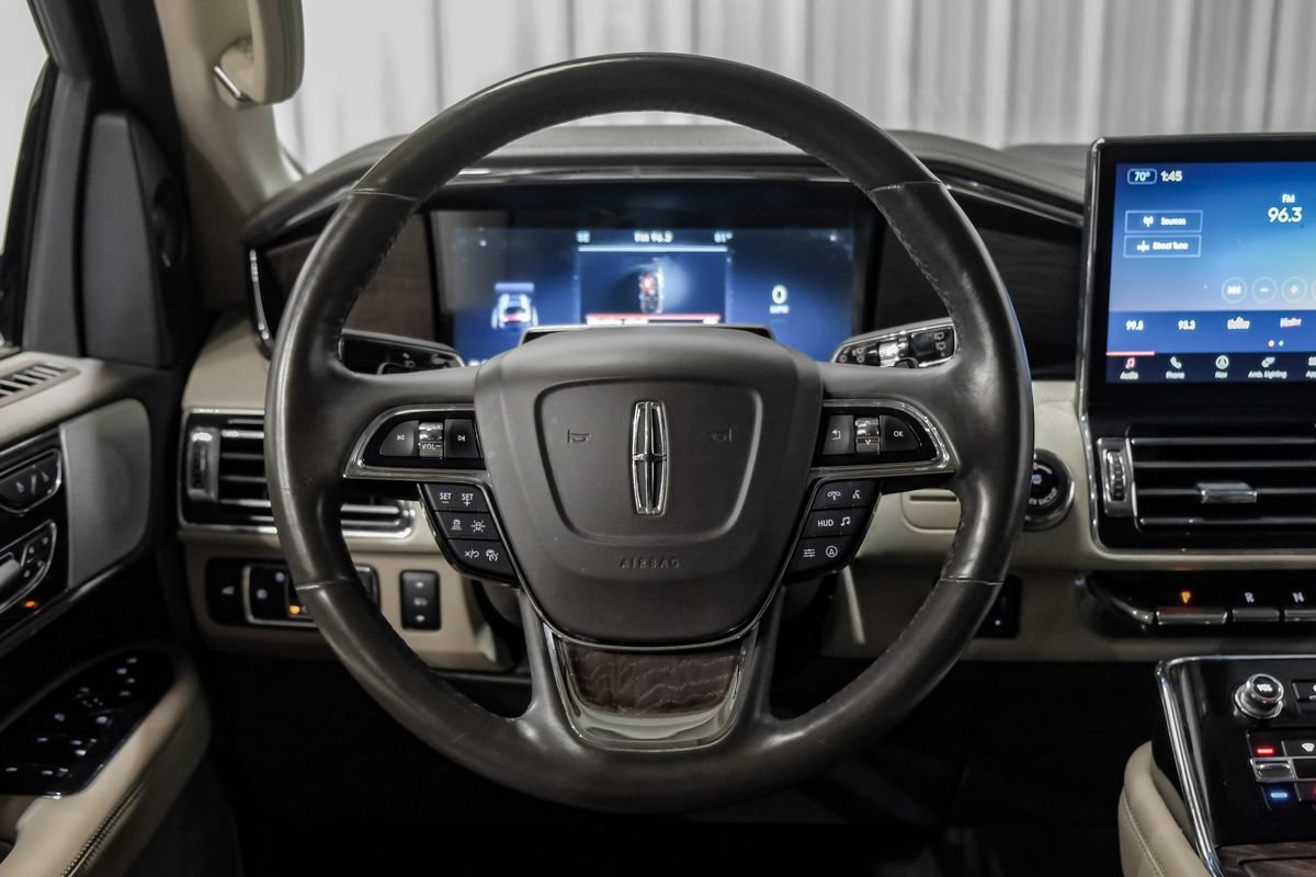 Used 2022 Lincoln Navigator L Reserve AWD/4WD image 15