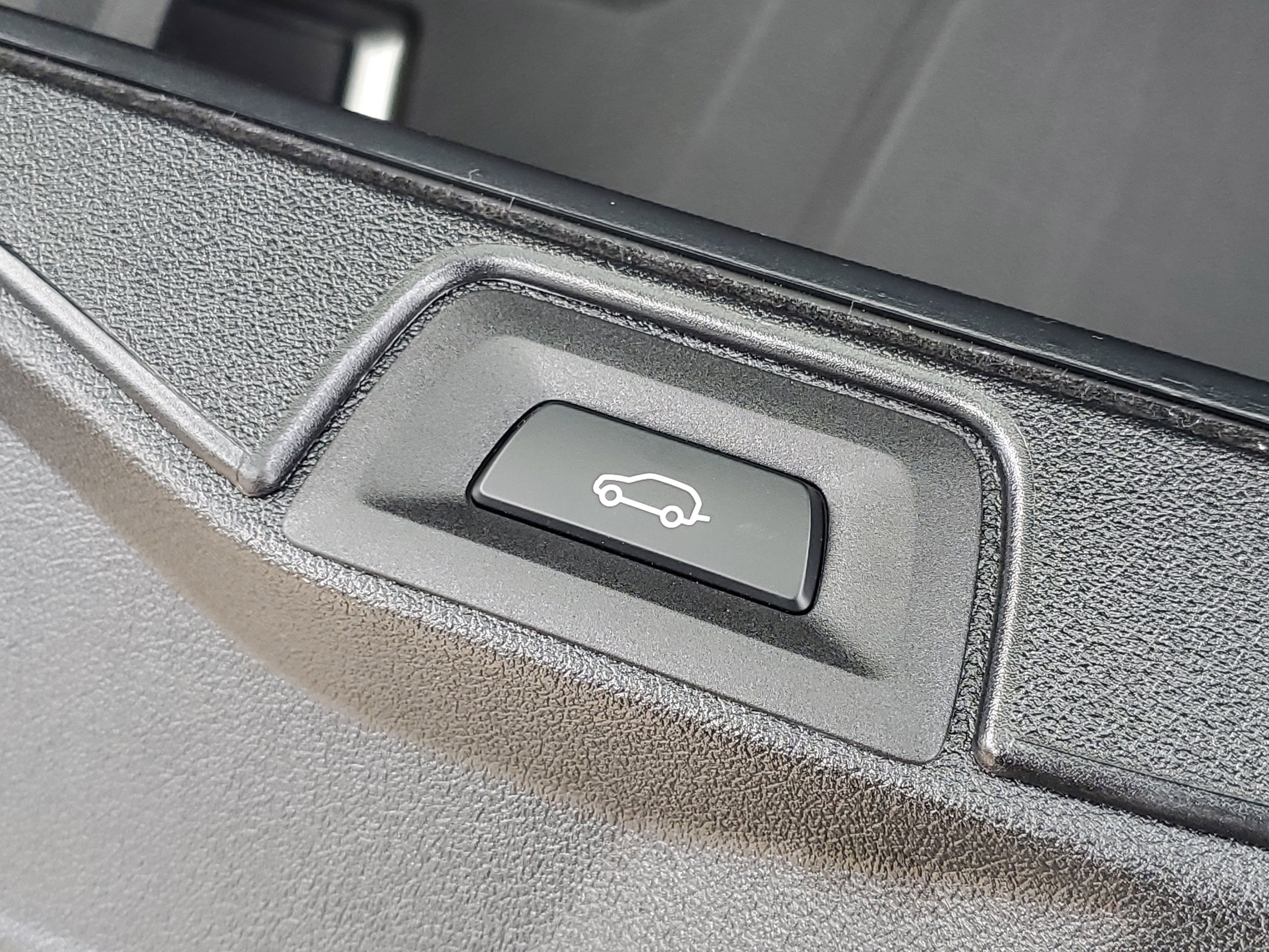 Certified 2025 BMW X5 M60i image 27