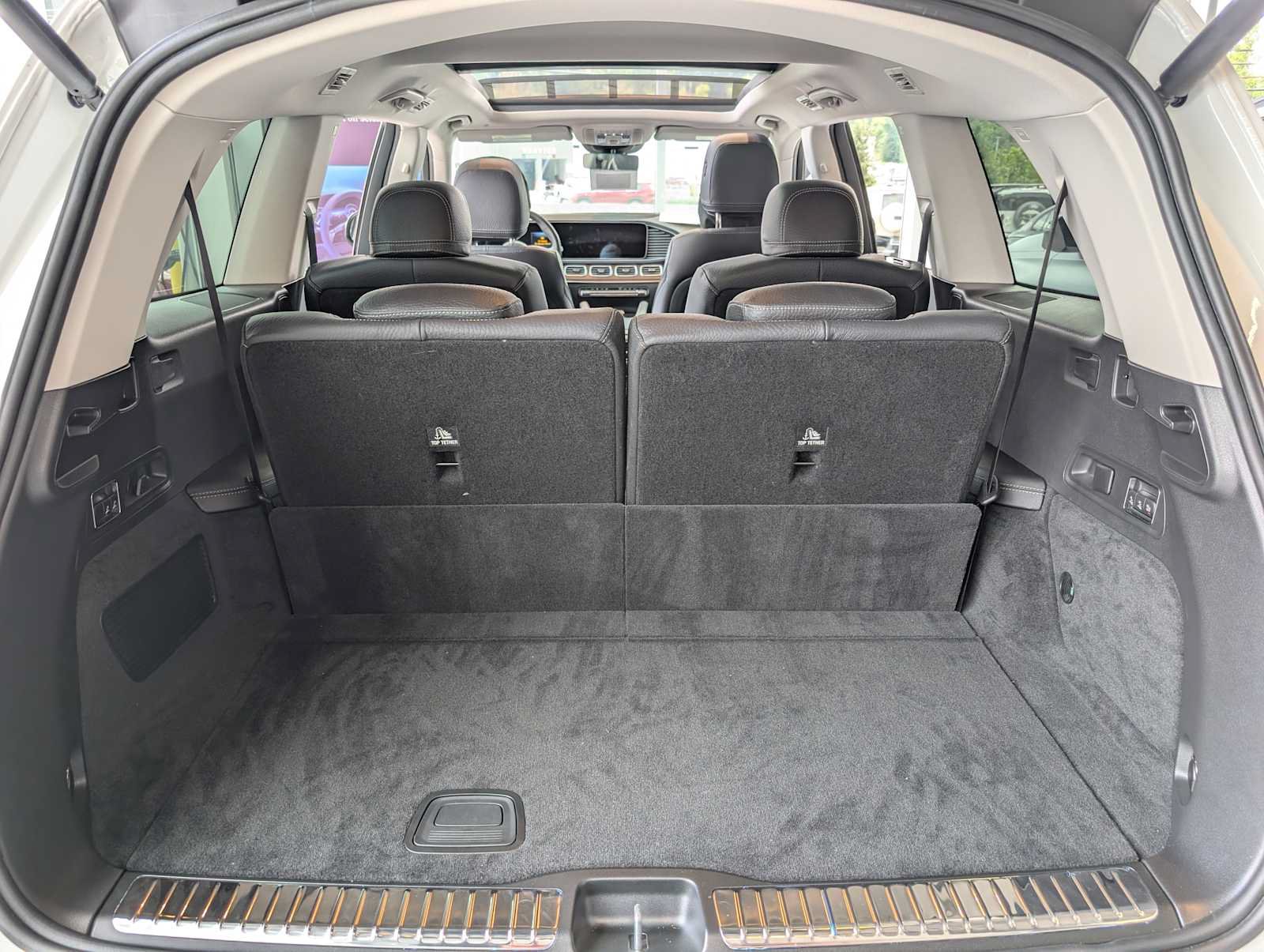 New 2026 Mercedes-Benz GLS 450 4MATIC image 7