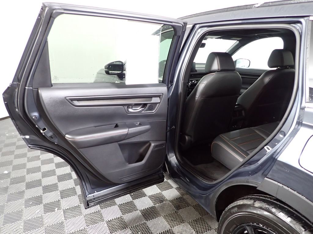 Used 2025 Honda CR-V Sport-L image 39