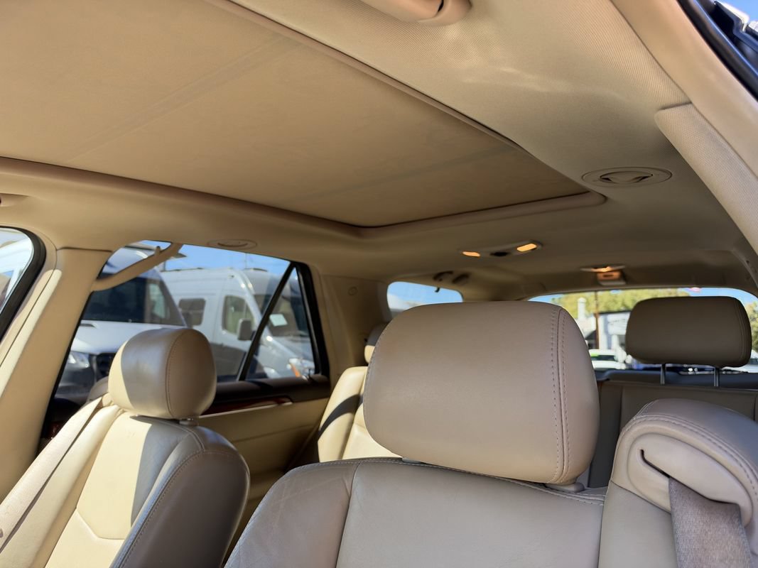 Used 2008 Cadillac SRX RWD image 19
