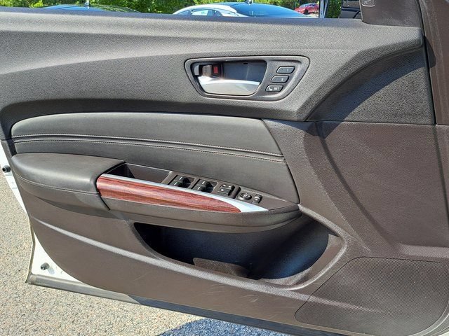 Used 2016 Acura TLX w/ Technology Package FWD image 21