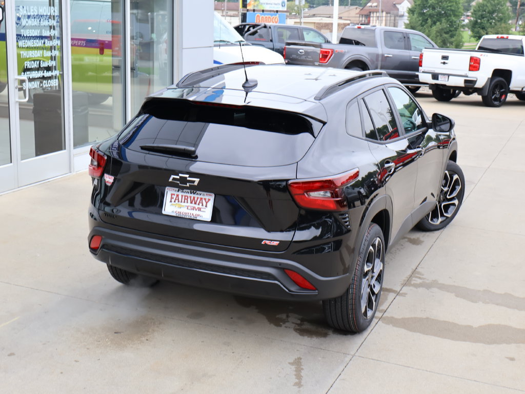 New 2026 Chevrolet Trax RS w/ Sunroof Package FWD image 40