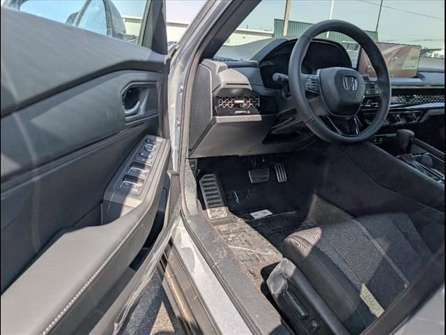 Certified 2025 Honda Accord Sport image 6