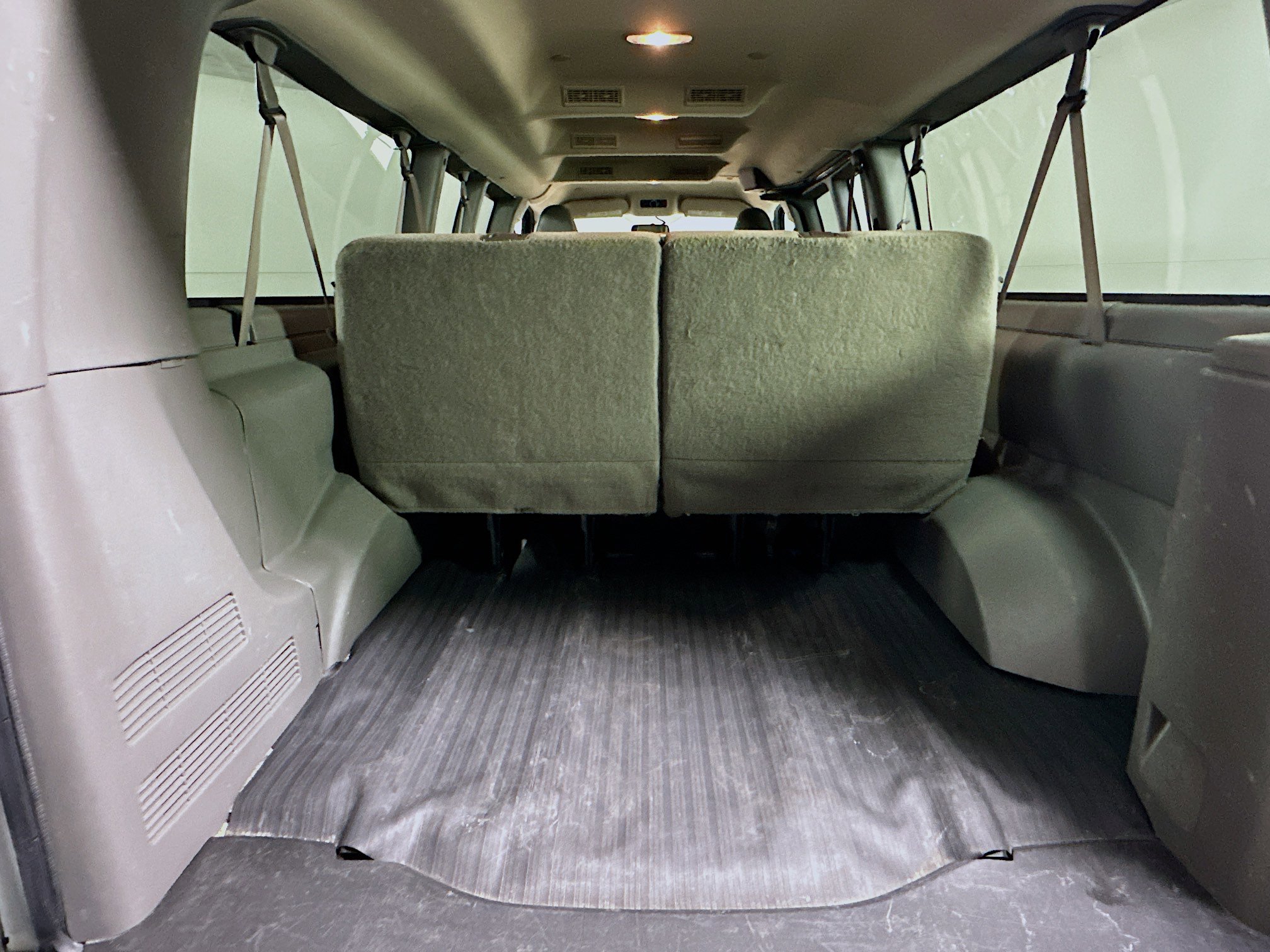 Used 2023 Chevrolet Express 3500 LS RWD image 28