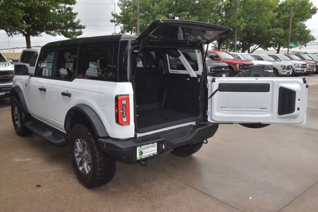 Certified 2024 Ford Bronco Badlands AWD/4WD image 44
