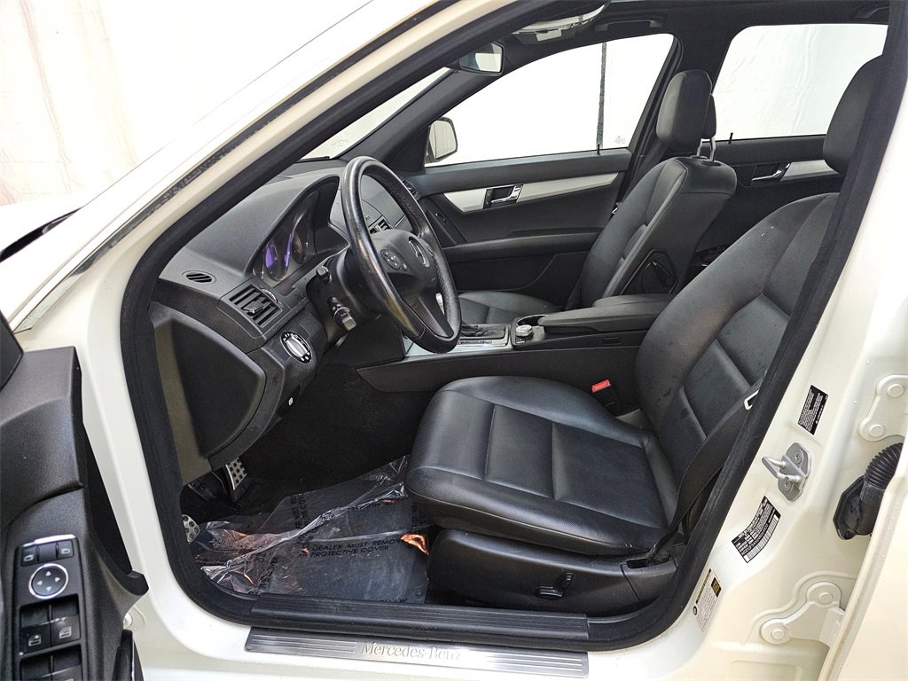 Used 2009 Mercedes-Benz C 300 Sedan image 21