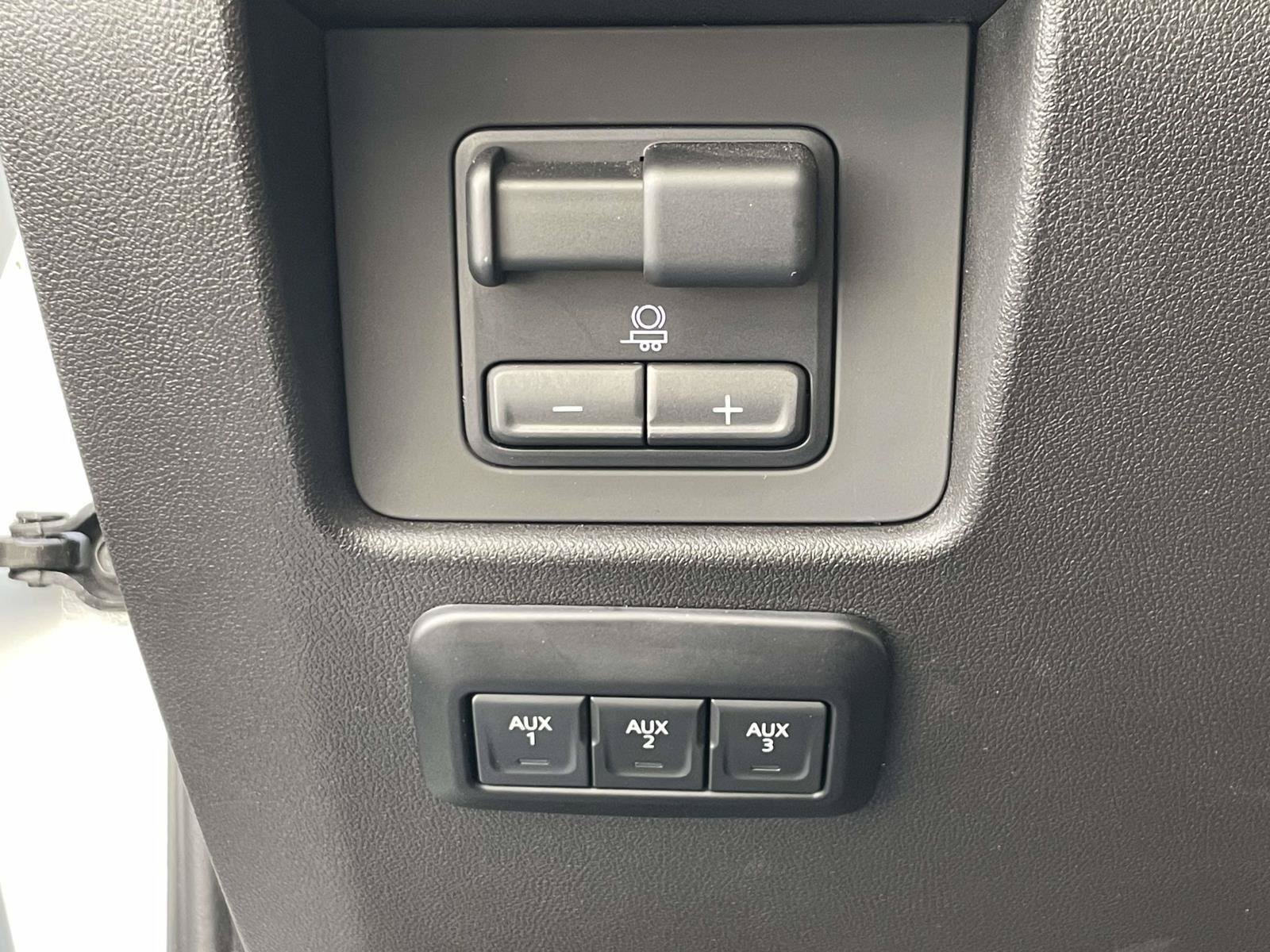 Certified 2023 GMC Canyon AT4X w/ Edition 1 AWD/4WD image 30