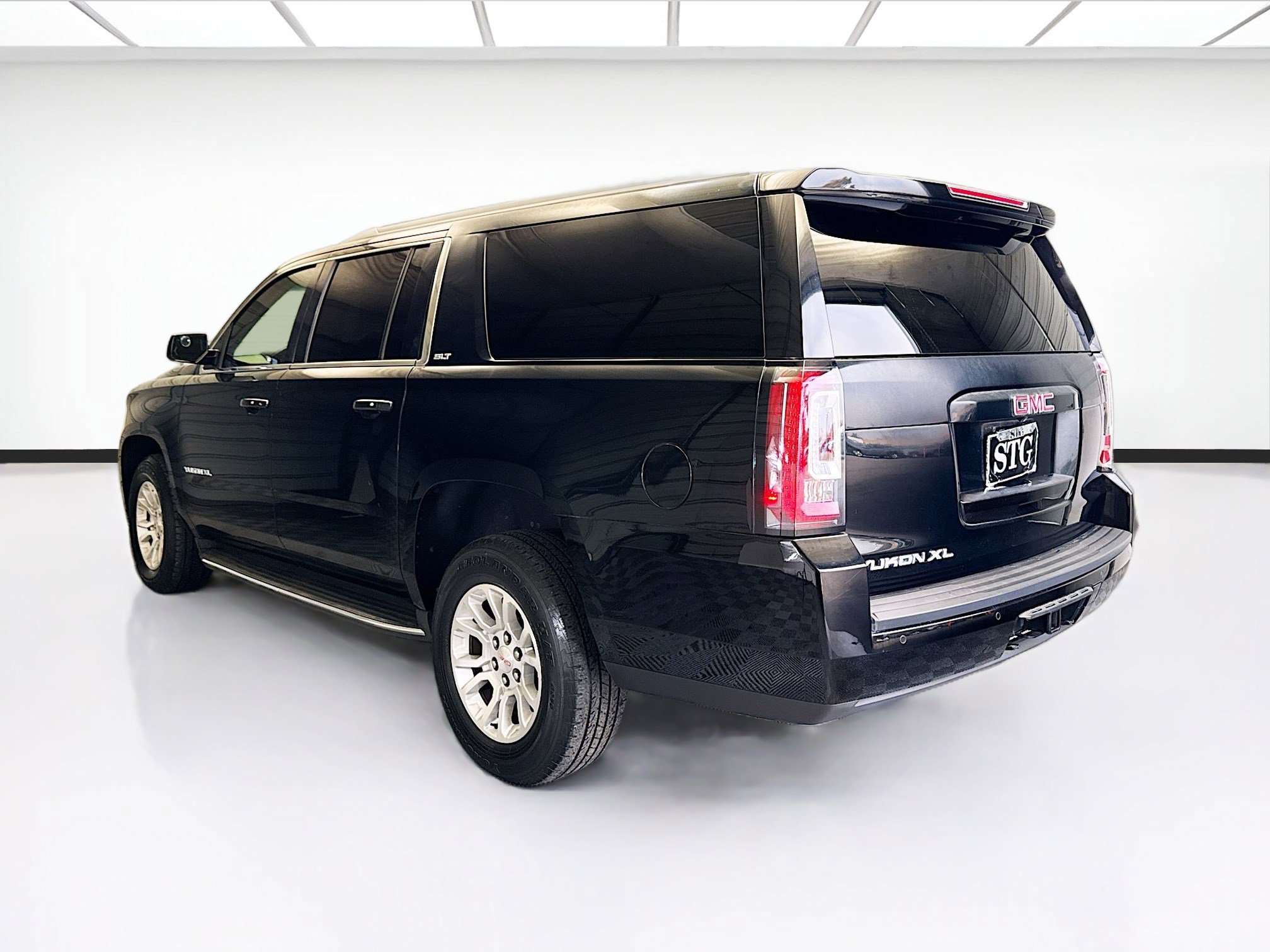 Used 2016 GMC Yukon XL SLT image 6