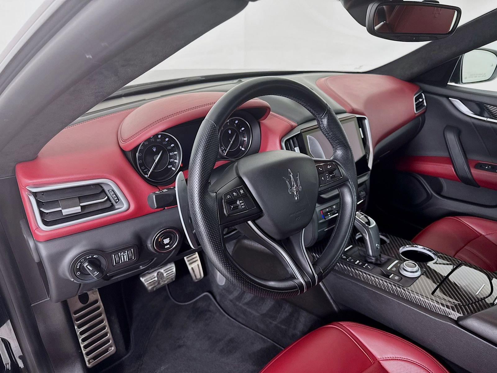 Used 2022 Maserati Ghibli Modena RWD image 10