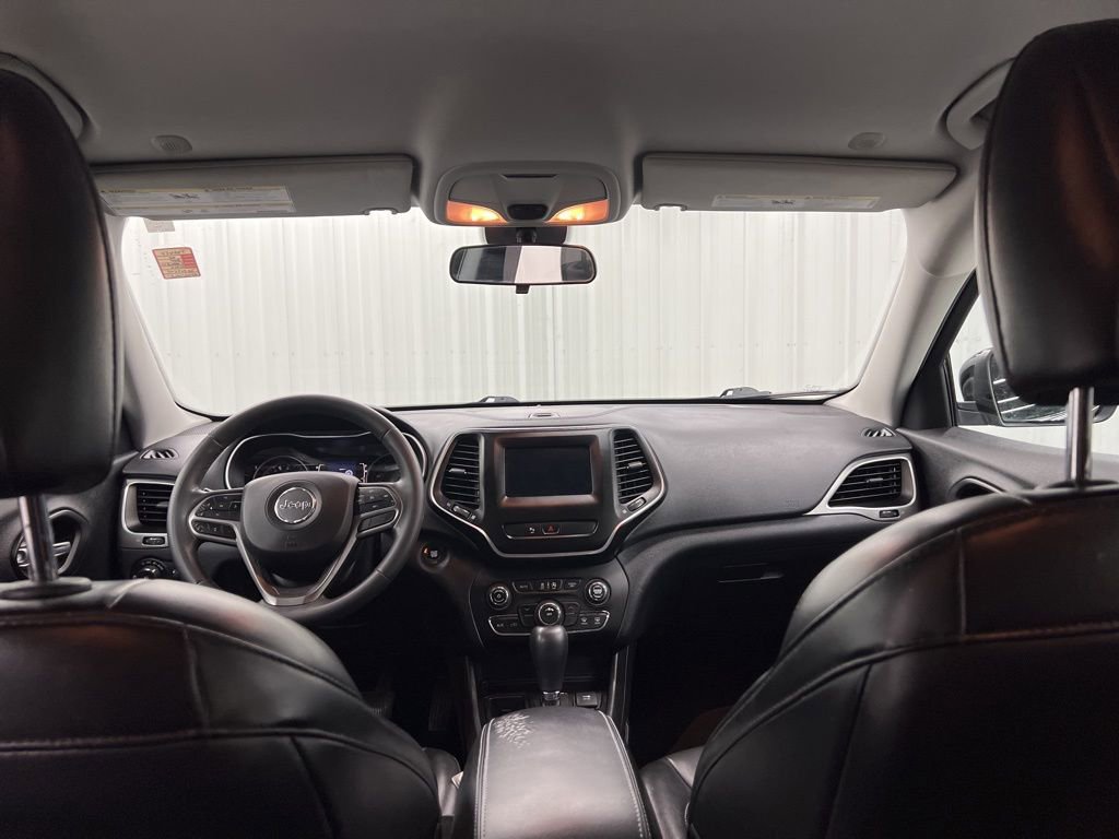 Used 2020 Jeep Cherokee Latitude Plus FWD image 15