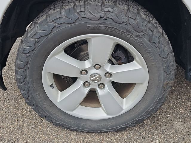 Used 2022 RAM 1500 Classic SLT image 30