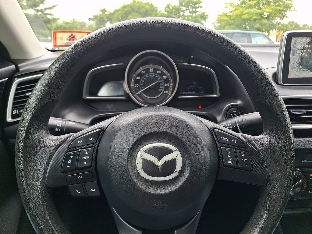 Used 2015 MAZDA MAZDA3 i Sport FWD image 18