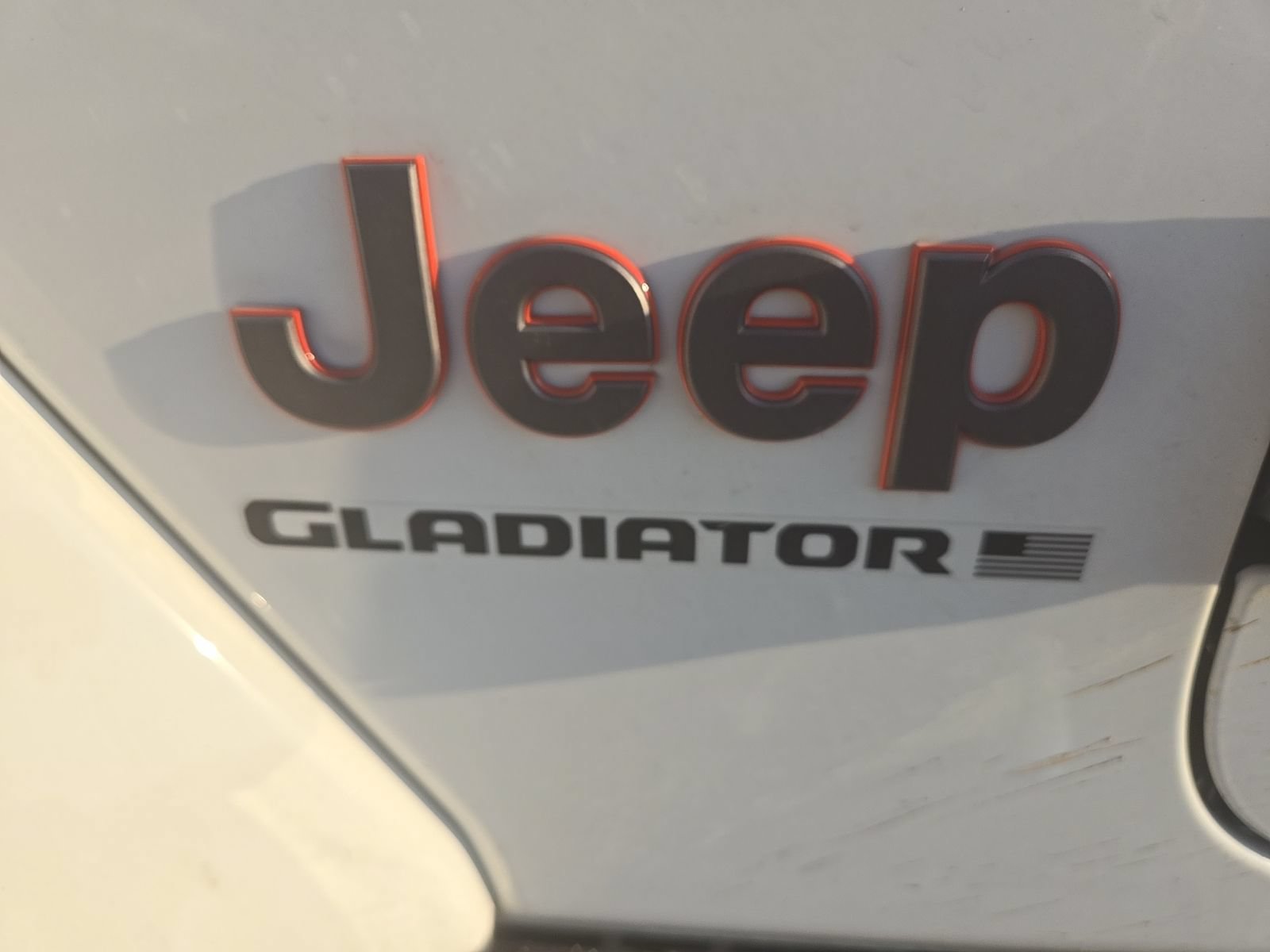 Used 2025 Jeep Gladiator Mojave w/ Convenience Group AWD/4WD image 11