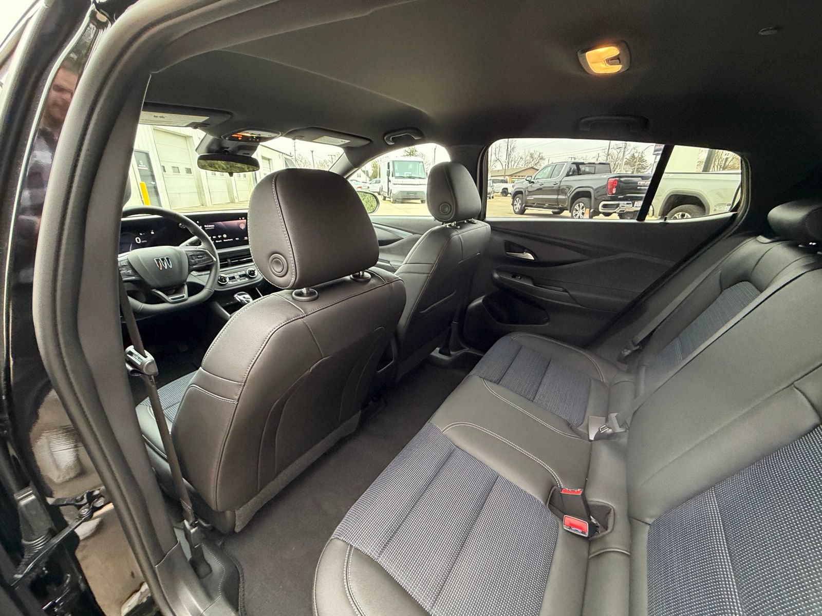 New 2026 Buick Envista Preferred w/ Convenience I Package FWD image 31