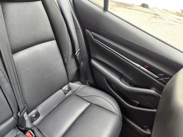 Used 2023 MAZDA MAZDA3 s FWD image 17