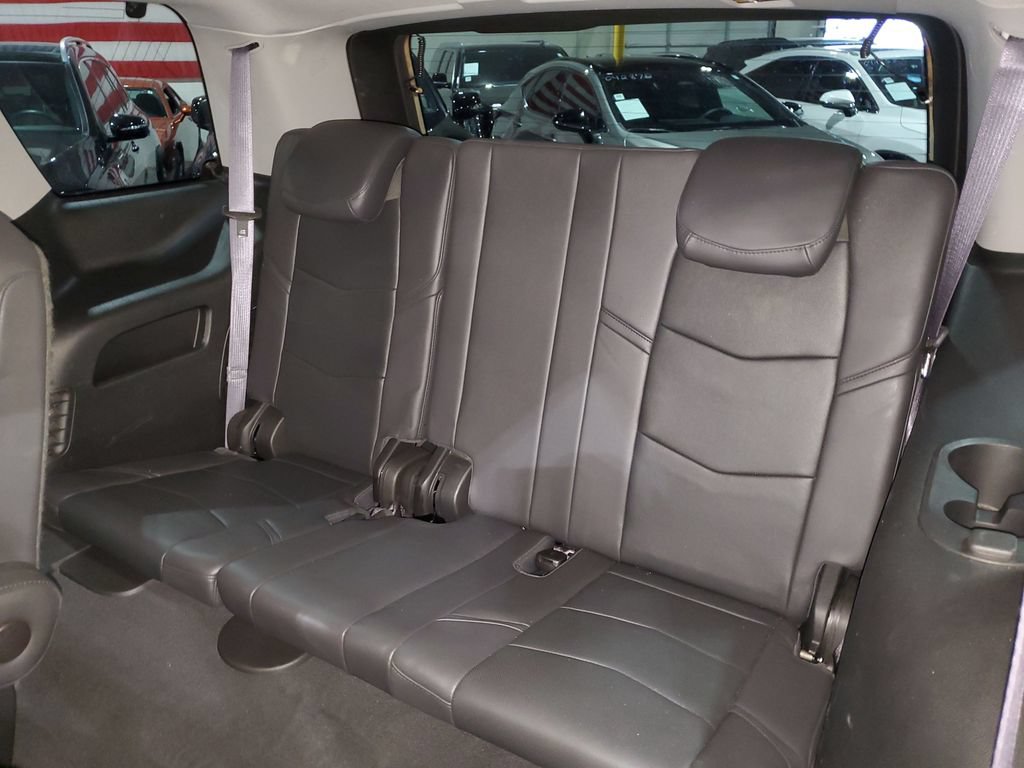 Used 2017 Cadillac Escalade Premium Luxury AWD/4WD image 24